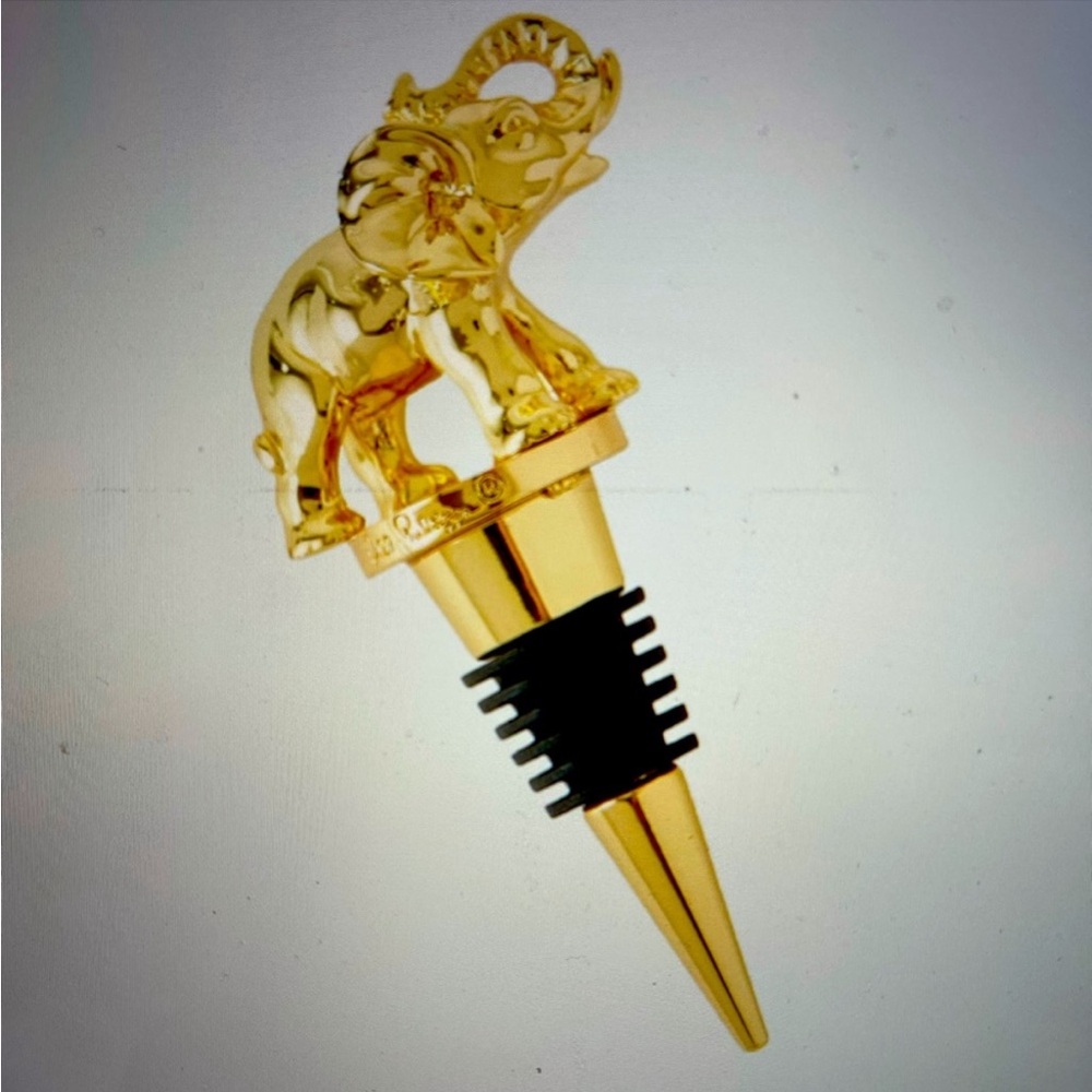 NWT Golden Elephant Bottle Stopper